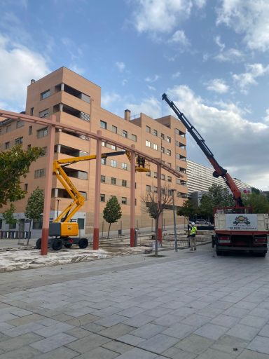 Retirada de estructura metálica